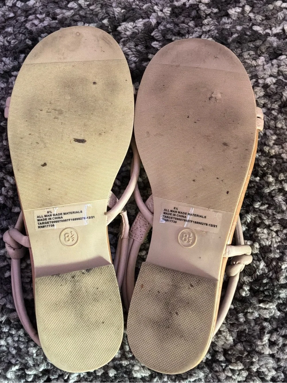🌙✨ Universal Thread Strappy Flat Sandals Women’s Size 8.5 Nude Great Condition